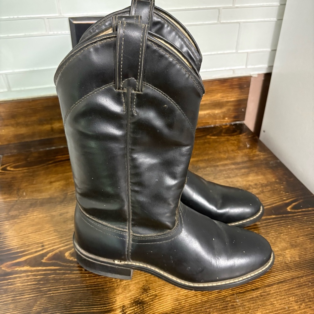 Laredo Black Boots Size‎ 6.5